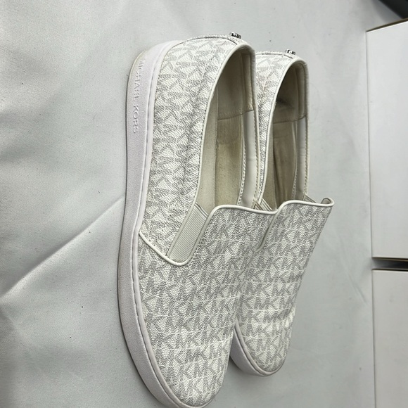Michael Kors Trent logo slip on sneakers - Picture 3 of 8